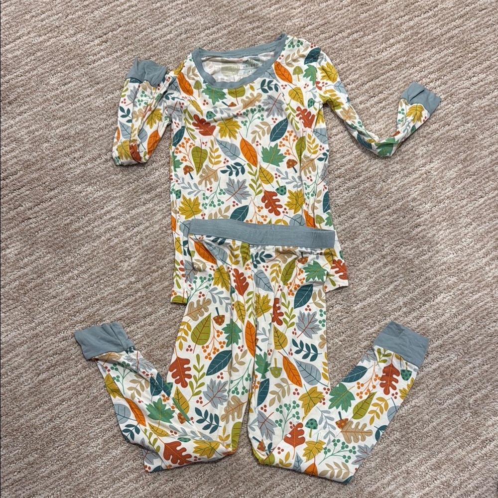 Colorful Leaf Print Pajama Set